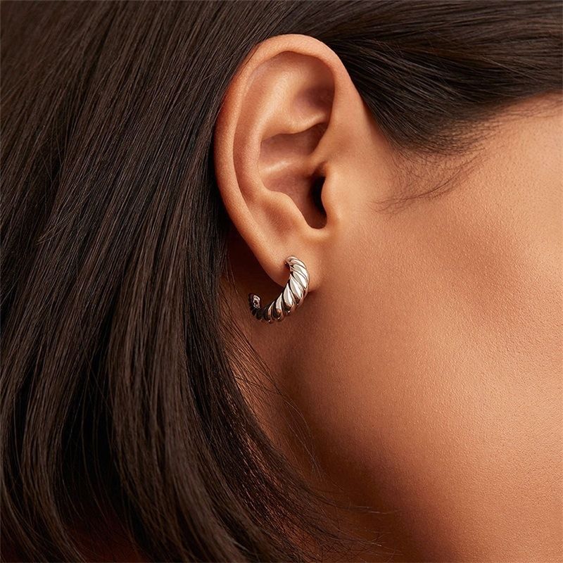 Croissant half hoop earring - Image 2